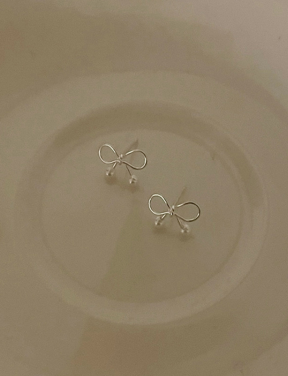 (92.5 silver)pearl mini ribbon earring