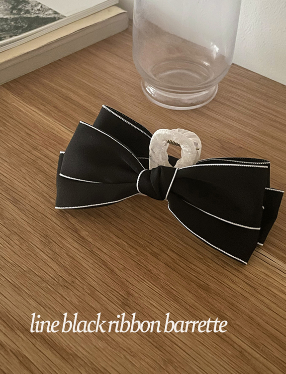 line black ribbon barrette